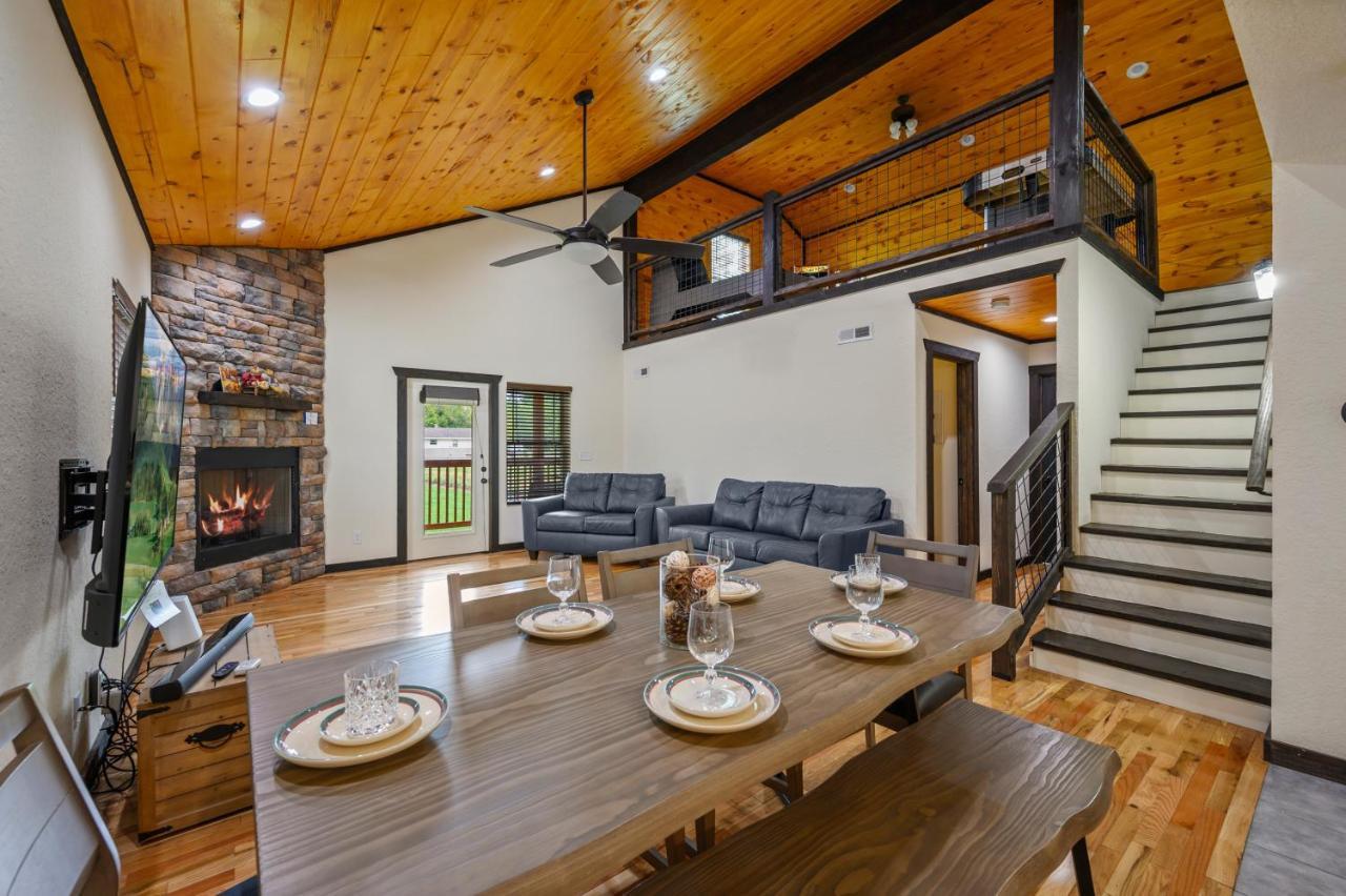 Smoky Mountain Chalet พิเจนฟอร์จ ภายนอก รูปภาพ