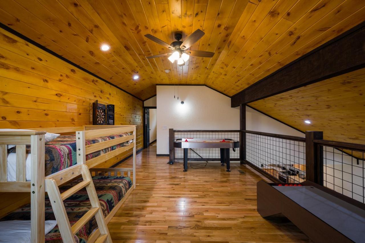 Smoky Mountain Chalet พิเจนฟอร์จ ภายนอก รูปภาพ
